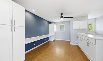 1386 Nanialii St, Kailua, HI 96734
