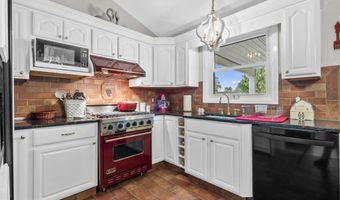 36 BEAVER Dr, Barrington, NJ 08007