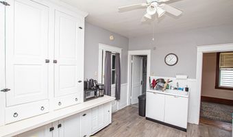 55 Sloane Ave, Amsterdam, NY 12010