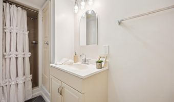 9813 MONTAUK Ave, Bethesda, MD 20817
