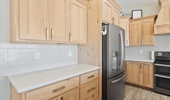 5089 Tree Valley Rd, Chubbuck, ID 83202