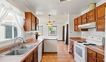 1595 W BOSQUE Loop, Bosque Farms, NM 87068