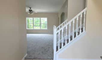 3019 Shadow Lake Dr, Indianapolis, IN 46217