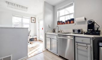 7011 MURRAY Ln, Annandale, VA 22003