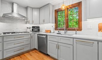 13 Holt Rd, Amherst, NH 03031