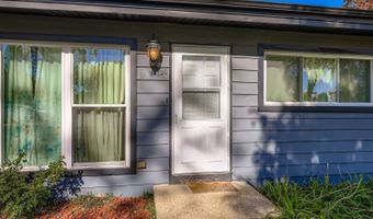 19 W720 Woodland Ave, Addison, IL 60101