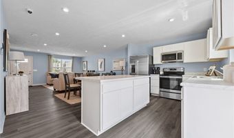 182 Captain Trl, Seville, OH 44273
