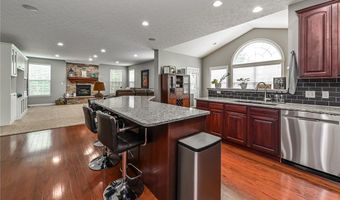 122 Brighton Ln, Adams Twp., PA 16046