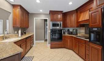 3054 Windmill, Adrian, MI 49221