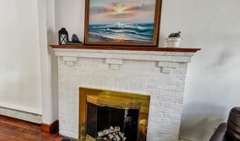935 Gage St, Bennington, VT 05201