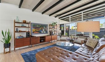 6085 Manukapu Pl, Honolulu, HI 96821