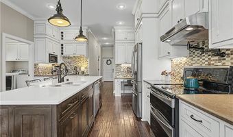 8424 Preston Trl, Bentonville, AR 72712