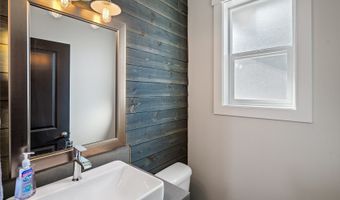 1012 High Ave, Bremerton, WA 98337