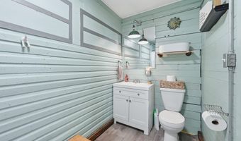 329 W 5th St, Auburn, IN 46706