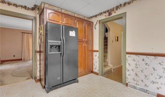 613 Briarcliff Dr, Aliquippa, PA 15001