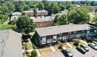 150 S Union Rd 132, Amherst, NY 14221