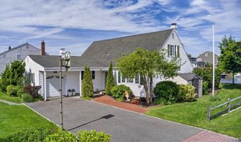 20 Bayview Ln, Amityville, NY 11701