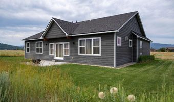 36 COLUMBINE St, Alpine, WY 83128