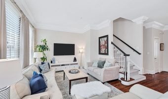 705 LYLES Ln, Alexandria, VA 22314