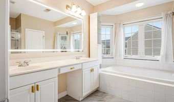 21946 WINDOVER Dr, Broadlands, VA 20148