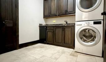 2116 Westridge Rd, Carlsbad, NM 88220