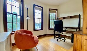 28 White Pkwy, North Smithfield, RI 02896