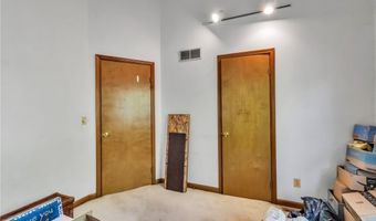 113 Meadow Spring Ln, Amherst, NY 14051