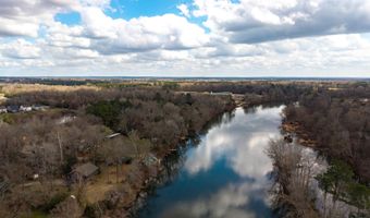 191 Wild Turkey Ln, Camden, SC 29020
