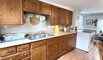 302 State St, Bristol, RI 02809