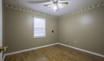 711 Lovers Lane Rd, Booneville, MS 38829
