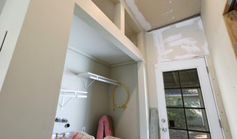 3065 Silver St, Anderson, CA 96007