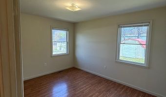 15 5th St, Andrews, NC 28901