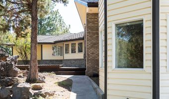 59649 Okanagan Ln, Bend, OR 97702