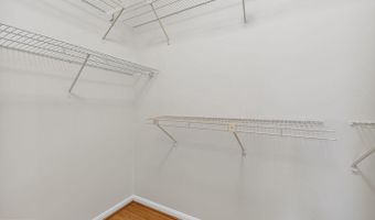 6944 ELLINGHAM Cir #A, Alexandria, VA 22315