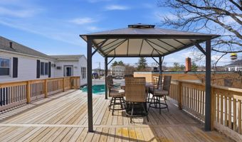 16 Brown St, North Providence, RI 02904