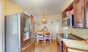 10 Baxter St, Danbury, CT 06811