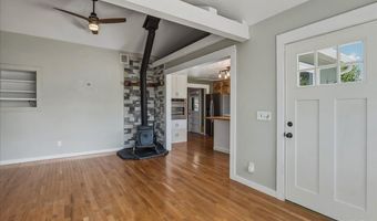 618 E 7TH St, Cheyenne, WY 82007