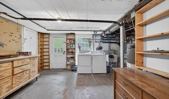 9 Stratford Rd, Andover, MA 01810