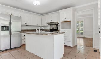 2420 E Alberson Dr, Albany, GA 31721