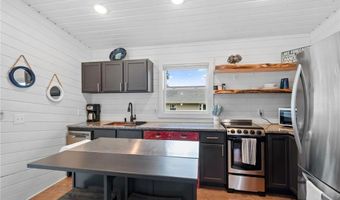 546 Lakeshore Cir, Annandale, MN 55302