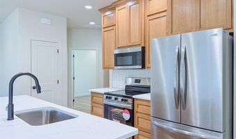 1106 S Stockton St, Ada, OK 74820