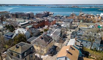 35 Pelham St A, Newport, RI 02840