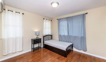 2407 St Louis Dr B, Honolulu, HI 96816