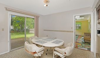 4 Dawn Way, Aberdeen, NJ 07747