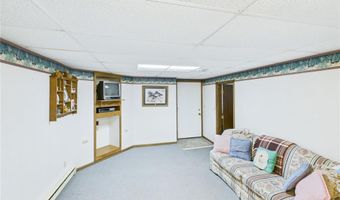 16714 Queens Rd, Avon, MN 56310