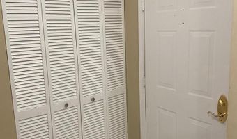 2330 14TH St N 104, Arlington, VA 22201