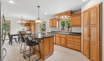 4226 E APPLESEED Dr, Appleton, WI 54913