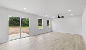 2018 Green Acres Dr, Adrian, MI 49221