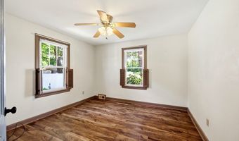 115 Poplar St, Agawam, MA 01030