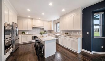 864 Gallery Ln, Ann Arbor, MI 48103